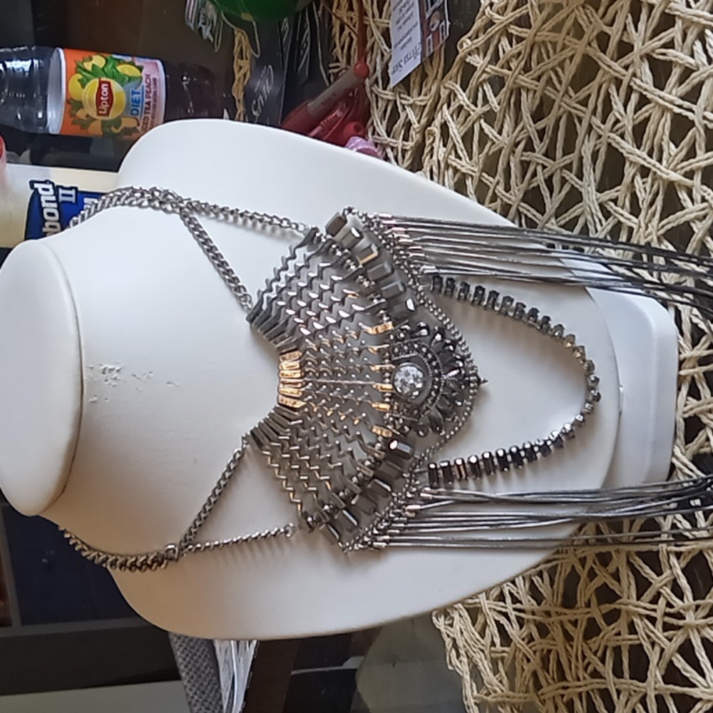 Unique bib necklace